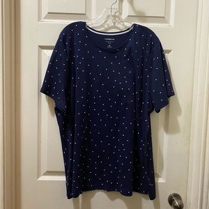 New with tags blue polka’d t-shirt